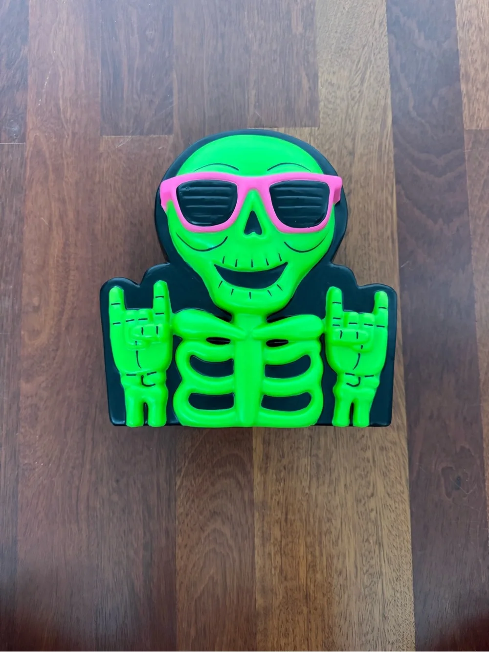 N/A fun green